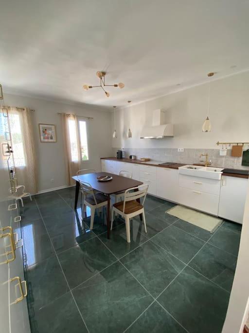 Maillane Merveilleuse Maison De Village מראה חיצוני תמונה